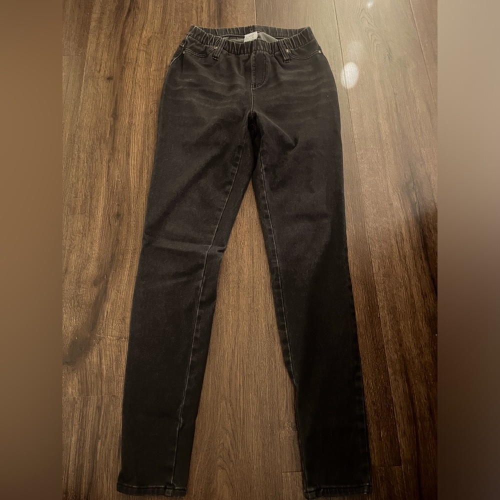 Time and Tru Jeggings Bundle Size S Black & Pink